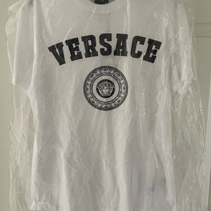 Versace Medusa Collegiate Logo Graphic Tee Size Medium Retail $495